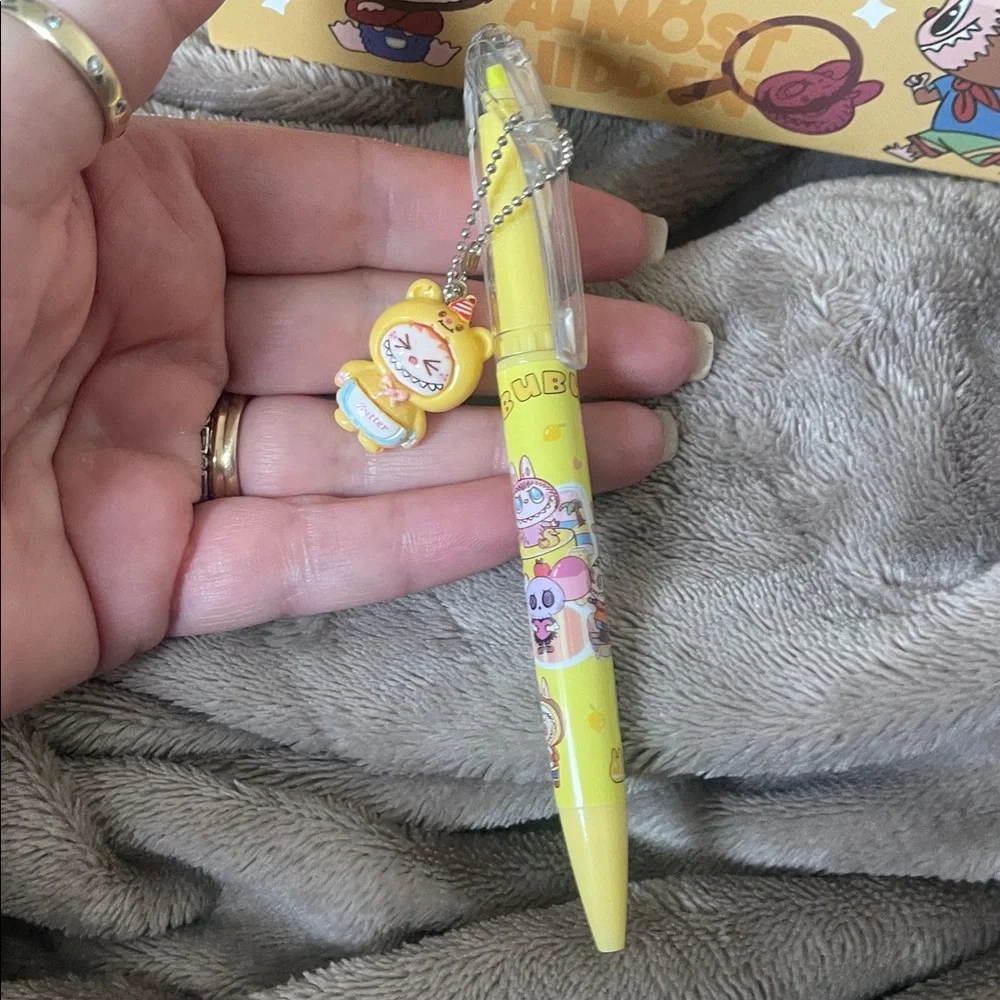 Seven pens 2 in 1 pen highlighter monster Labubu Pens Set of 7